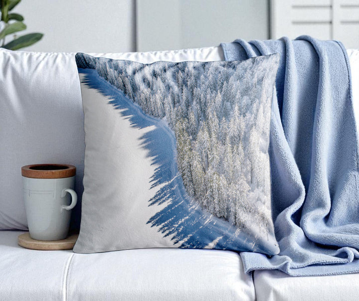 Housse de coussin décoratif - 45 x 45 - "Lac de Montriond" - Design by Karadrone