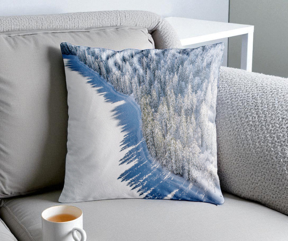 Housse de coussin décoratif - 45 x 45 - "Lac de Montriond" - Design by Karadrone