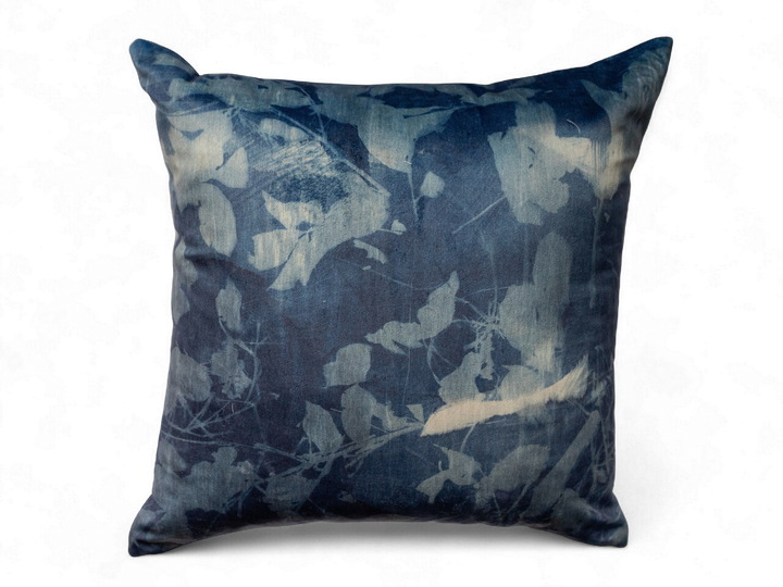 Housse coussin 45x45 Cyanotype – "Les Bleus du Lac" - Gilles Giacomotti