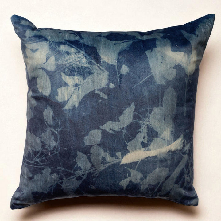 Housse coussin 45x45 Cyanotype – "Les Bleus du Lac" - Gilles Giacomotti
