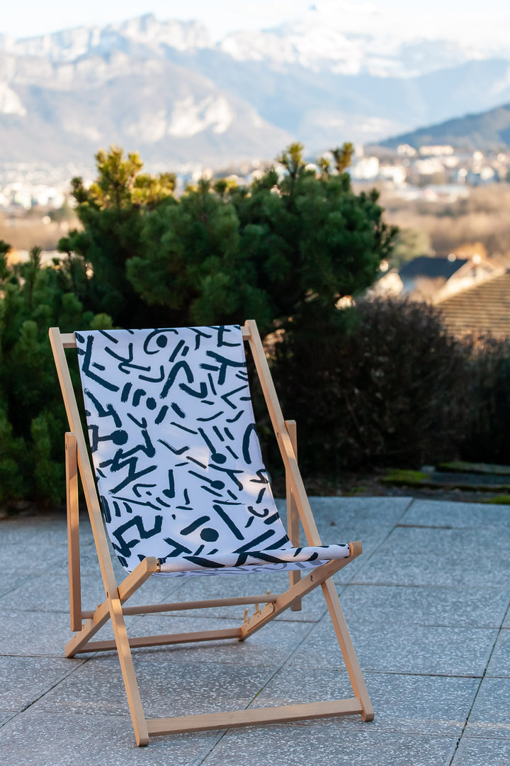 Chilienne bois design – Transat extérieur artistique – Gestes Libres Willis