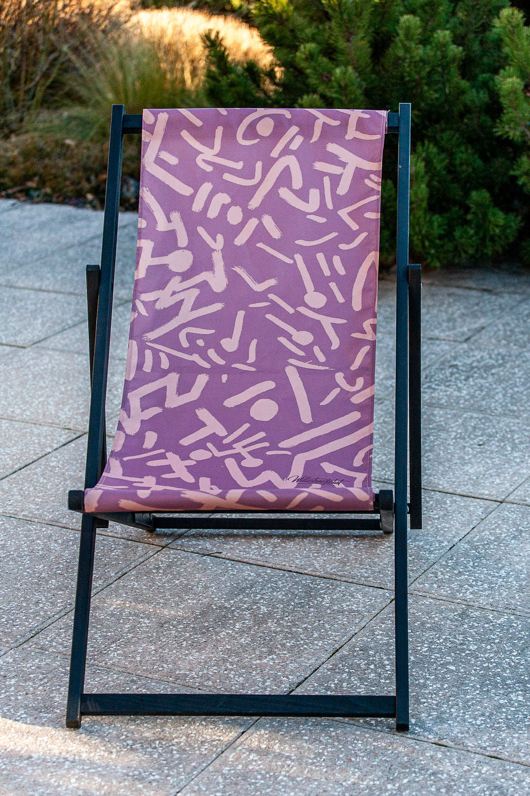 Chilienne bois design – Transat extérieur artistique – Gestes Libres Willis