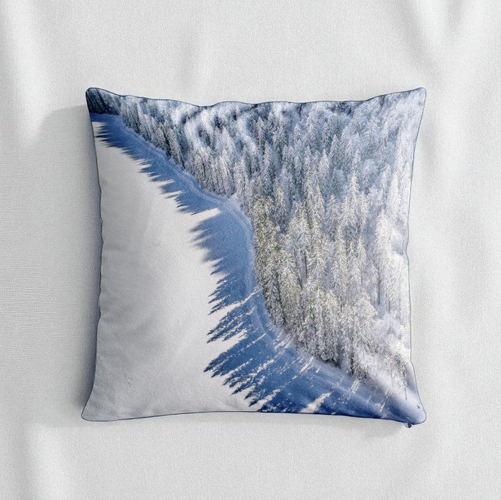 Housse de coussin décoratif - 45 x 45 - "Lac de Montriond" - Design by Karadrone