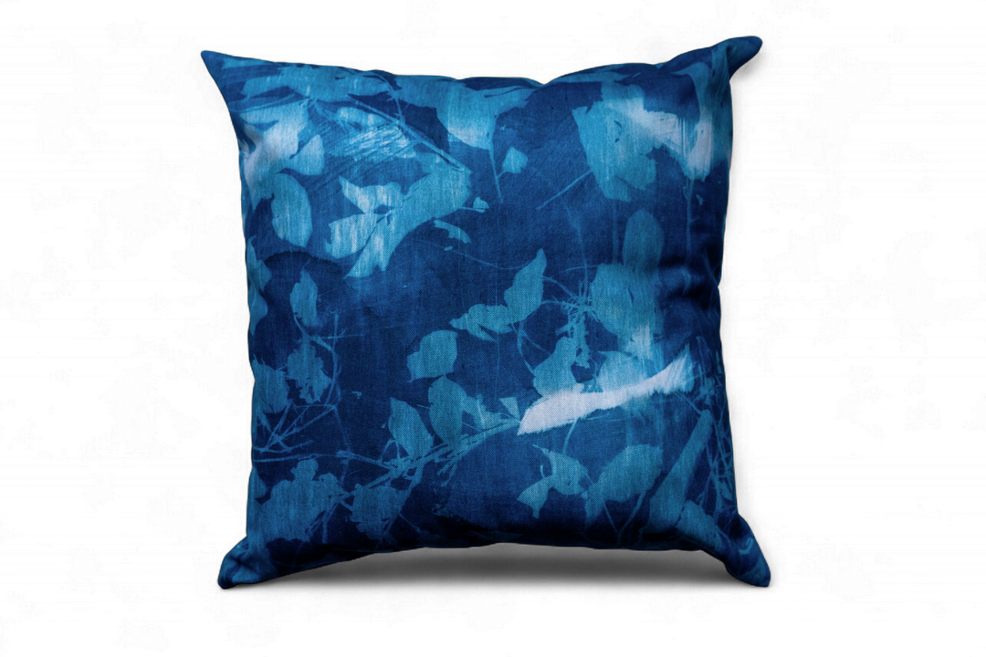 Housse coussin 45x45 Cyanotype – "Les Bleus du Lac" - Gilles Giacomotti