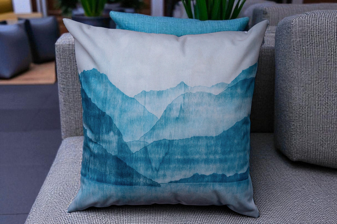 Housse de coussin décorative extérieur Bleu ciel 45x45, création de Gilles Giacomotti – Maison DZON